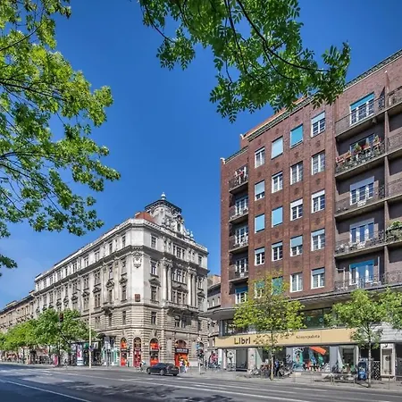 Super Mini アパート